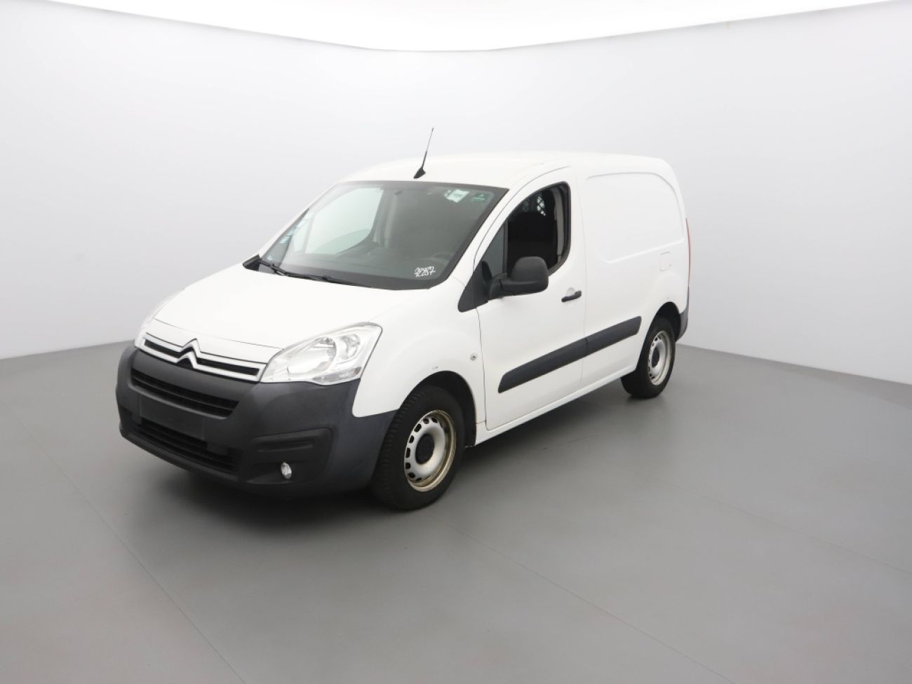 Mandataire Citroën Berlingo BLUEHDI 75CH CLUB