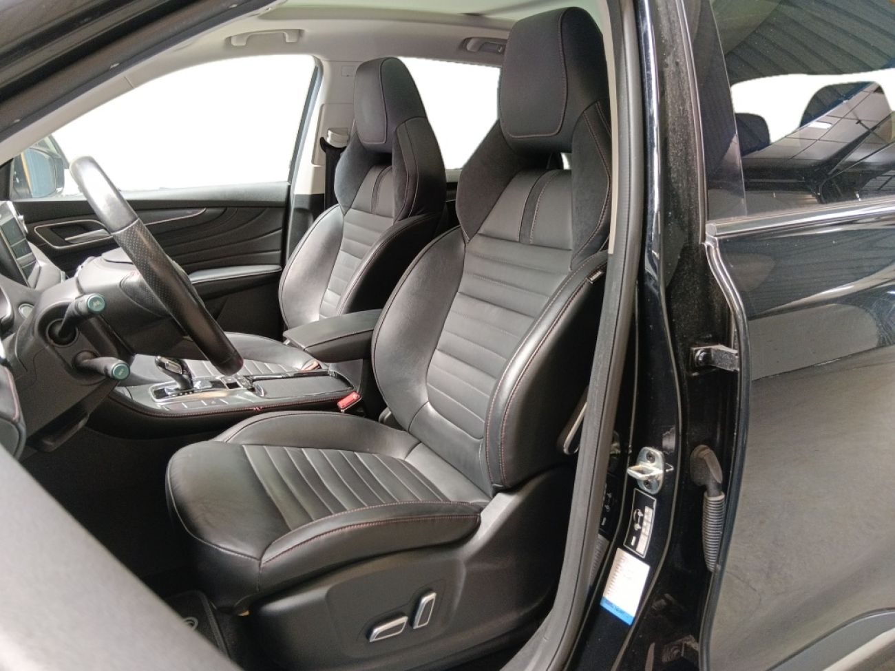 Mandataire MG HS 1.5 T-GDI 162 AT luxury