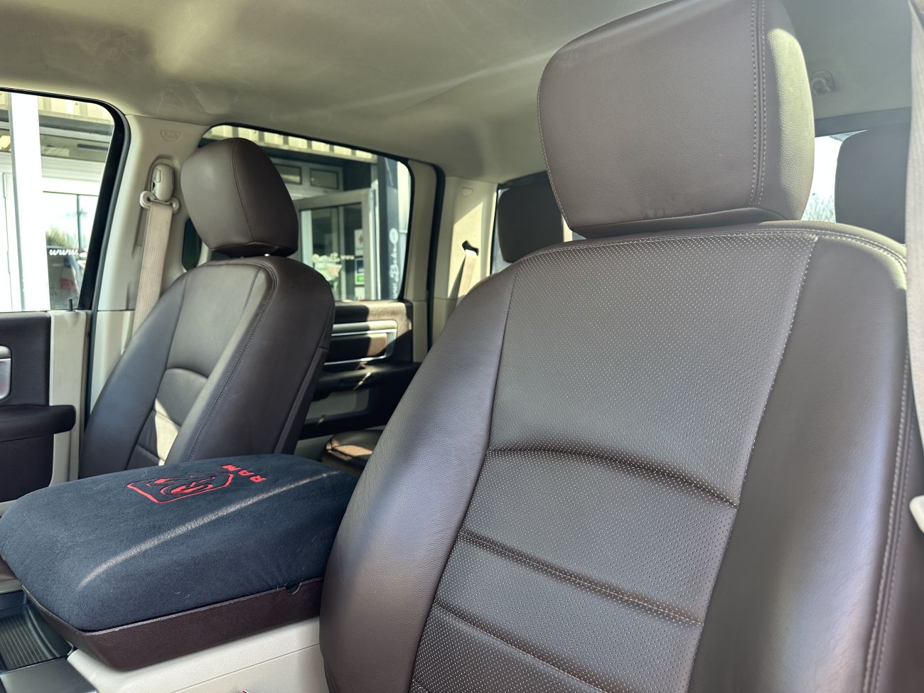 Mandataire DODGE RAM 1500 SLT DOUBLE CABINE 5.7 HEMI 395 BVA 4X4
