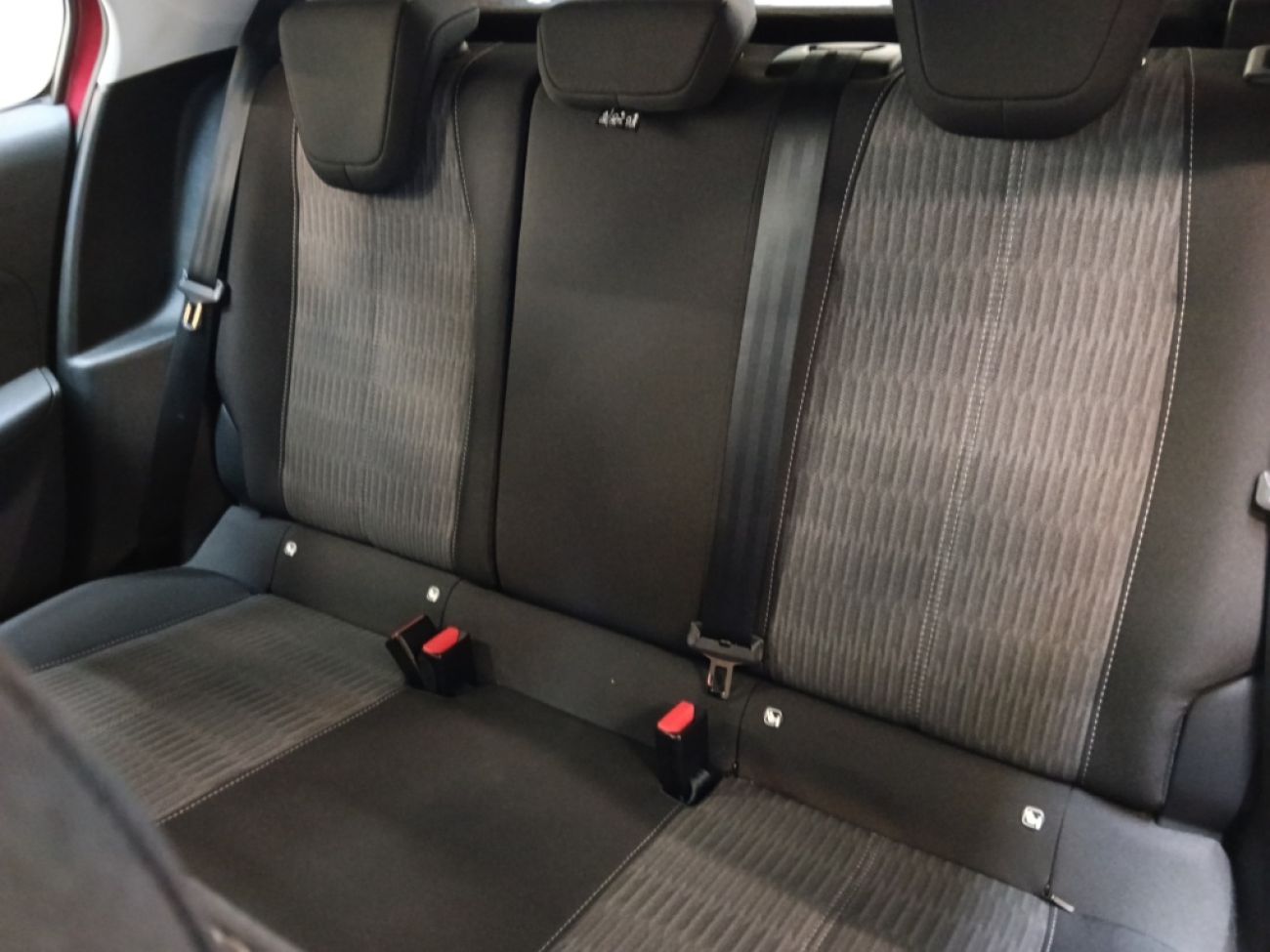 Mandataire Opel Corsa 1.2 75edition