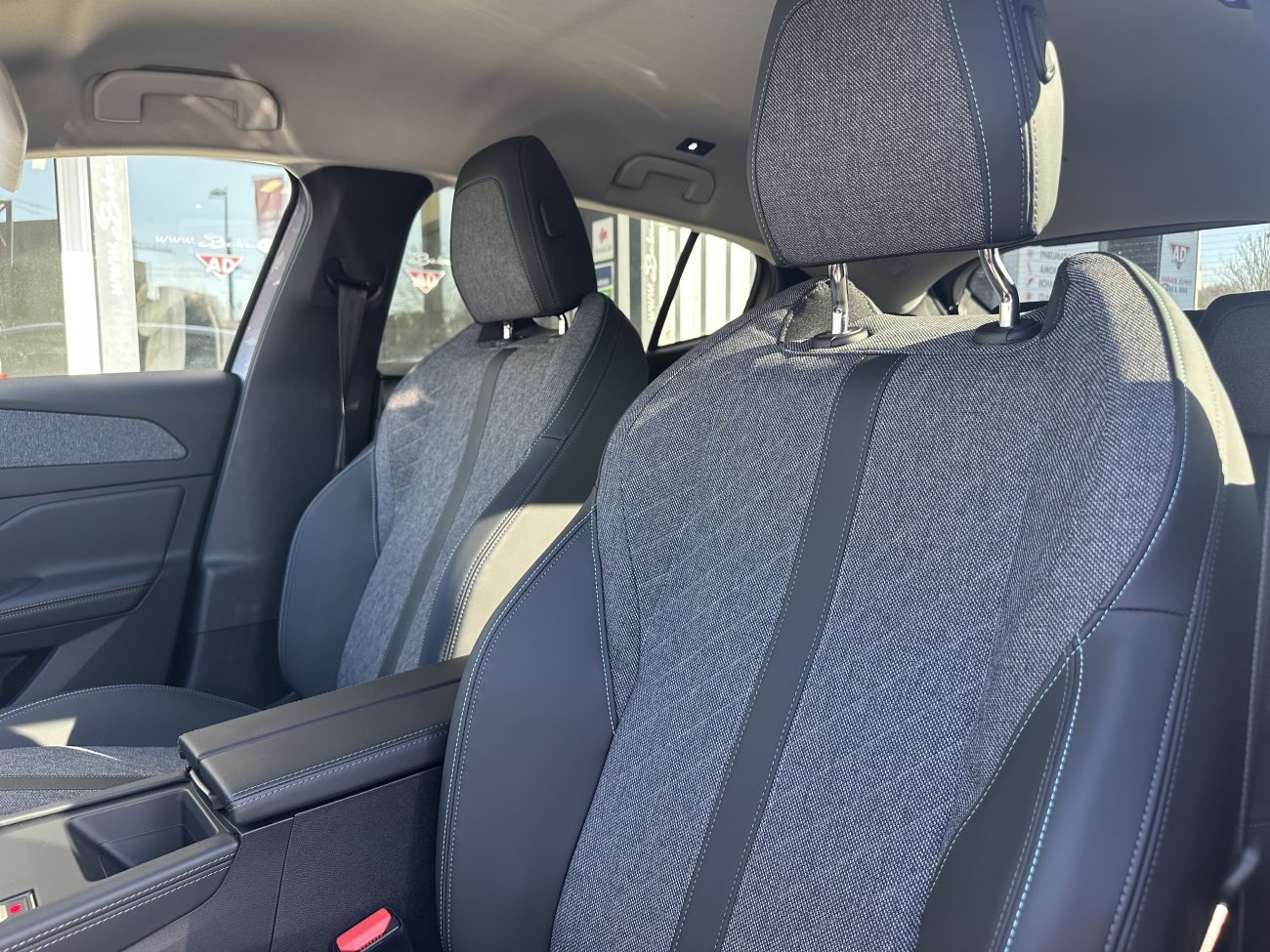 Mandataire PEUGEOT 408 130 ch S&S EAT8 Allure Pack JTES 19