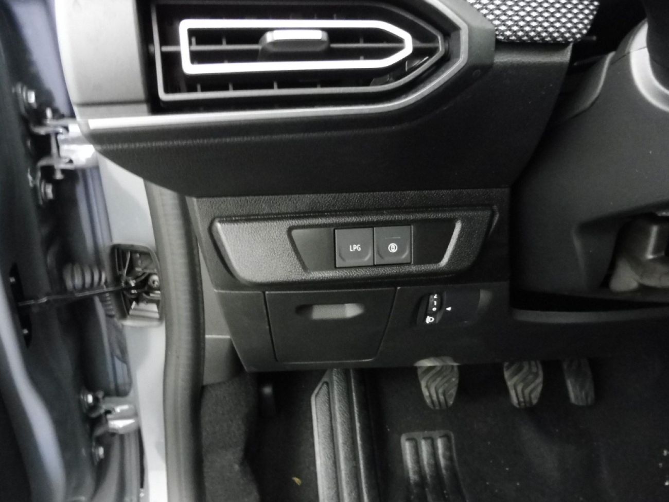 Mandataire Dacia Jogger 1.0 ECO-G 100CH EXPRESSION 7 PLACES -24