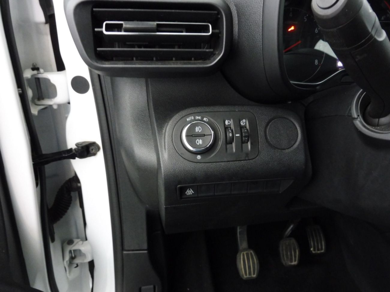 Mandataire Opel COMBO LIFE L1H1 1.5 D 100CH EDITION BVM6