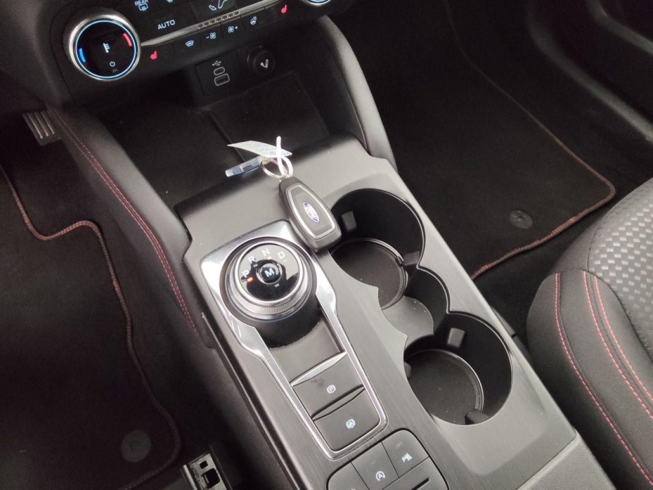 Mandataire Ford KUGA 2.0 TDCI 120CH ST-LINE POWERSHIFT