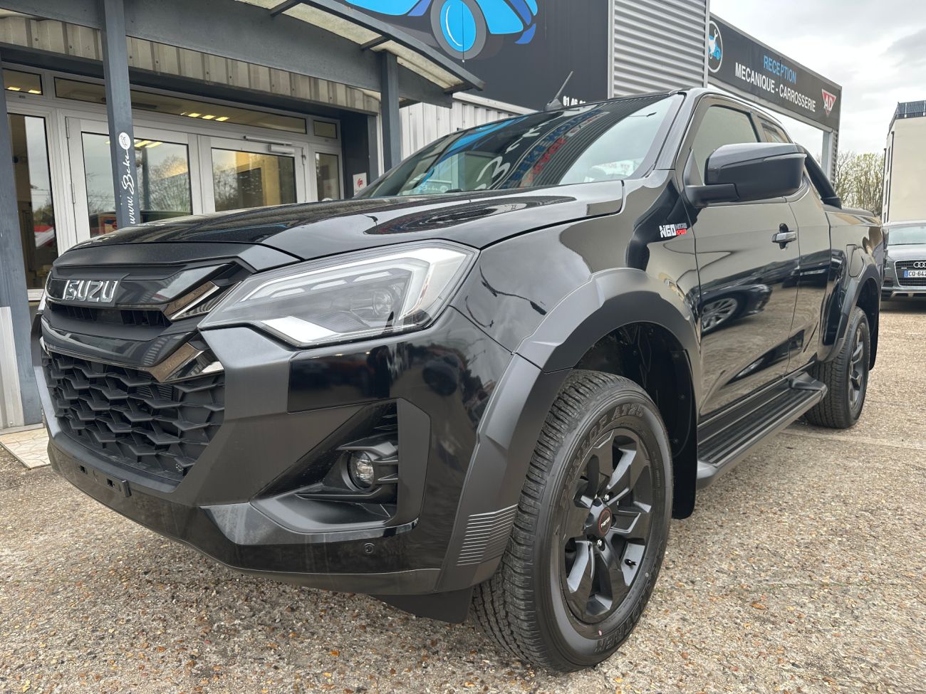 Mandataire ISUZU D-MAX SPACE N60 NITRO SPORT 4X4 AT