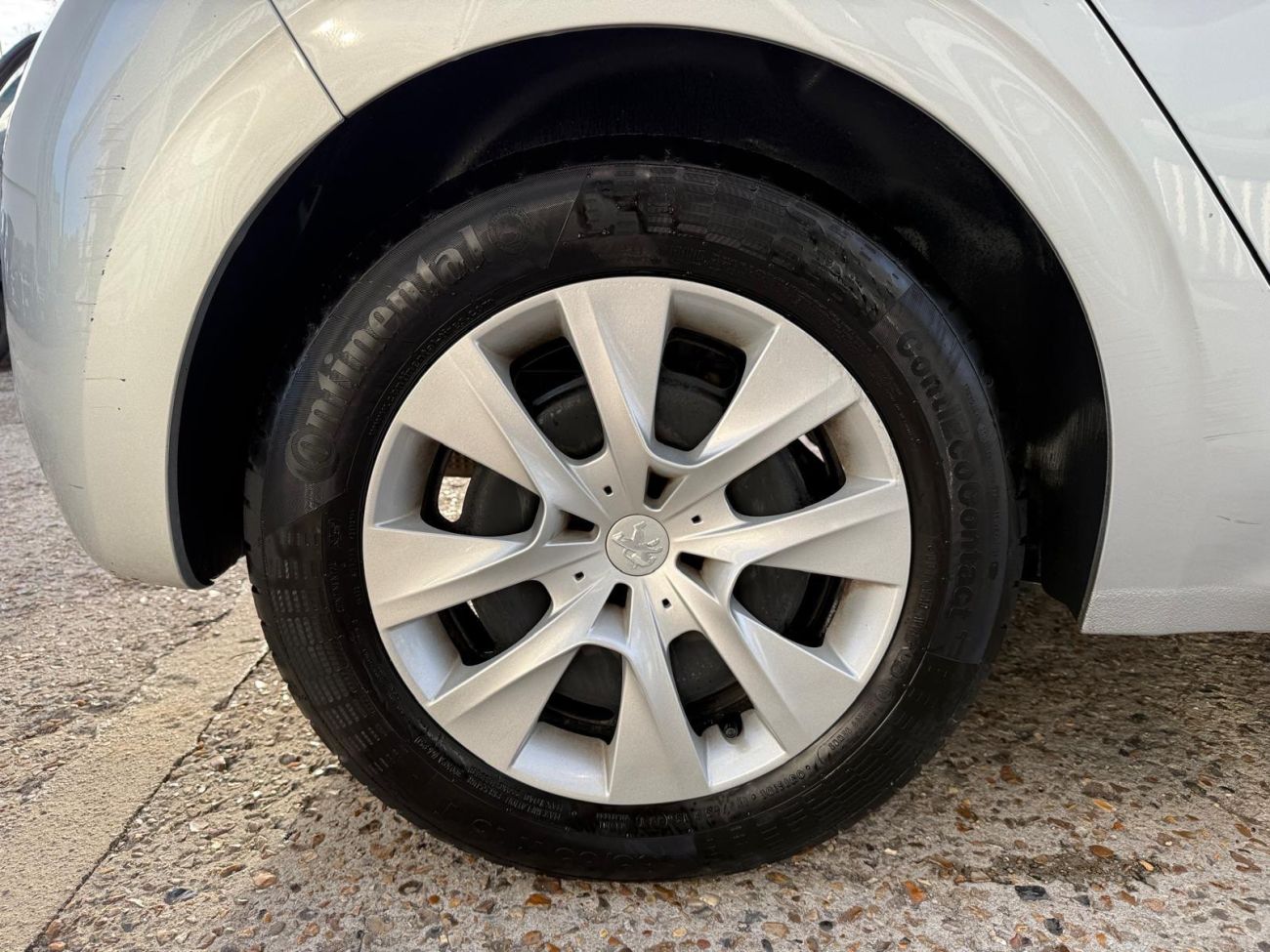 Mandataire PEUGEOT 208 1.2 PureTech 68ch BVM5 Like