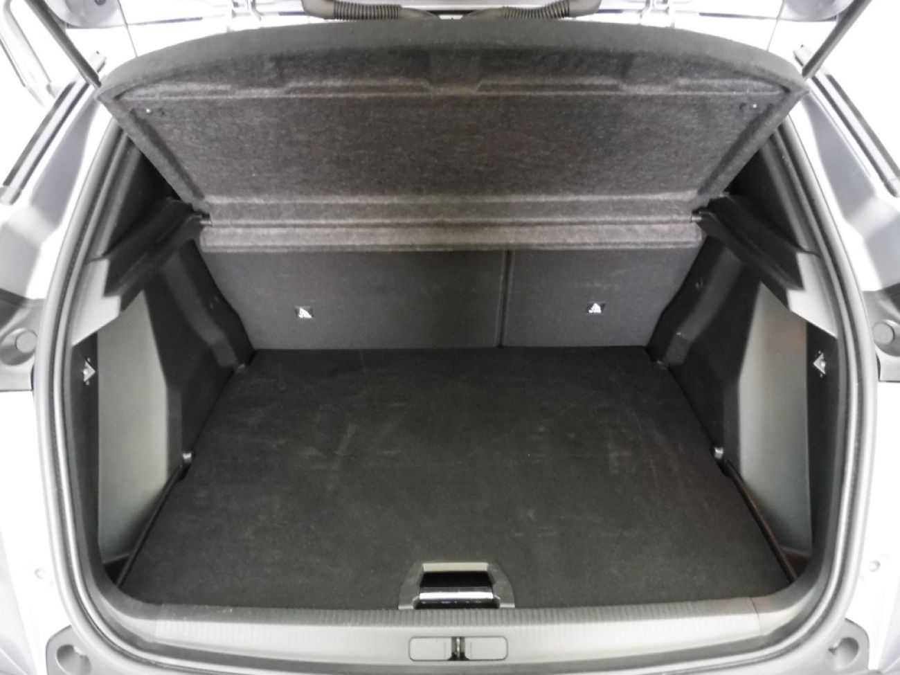 Mandataire PEUGEOT 2008 1.2 PURETECH 130CH S&S ALLURE EAT8