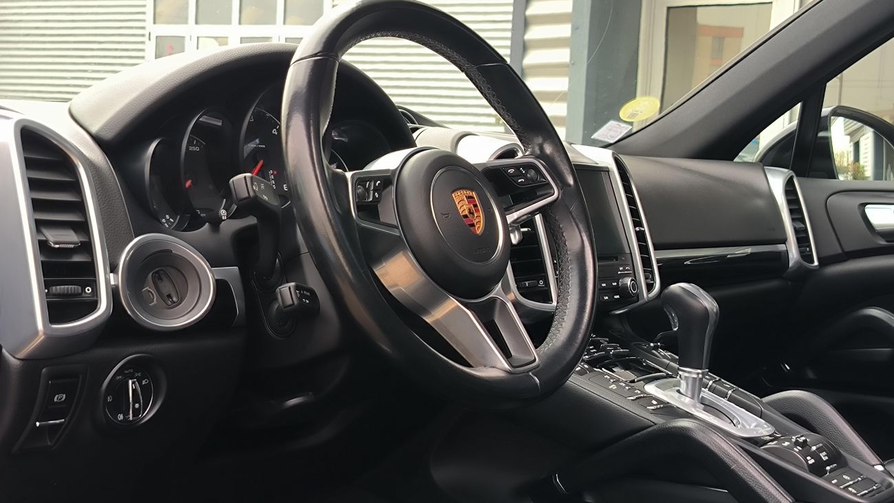 Mandataire PORSCHE CAYENNE 3.0 TD V6 262 ch Platinium Edition Tiptronic A