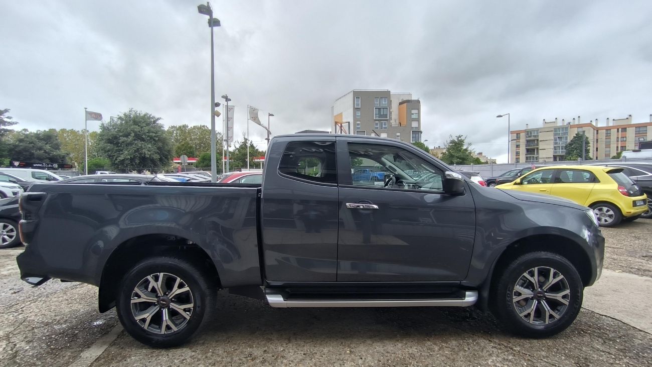 Mandataire ISUZU D-MAX SPACE N60 F 4X4 A/T