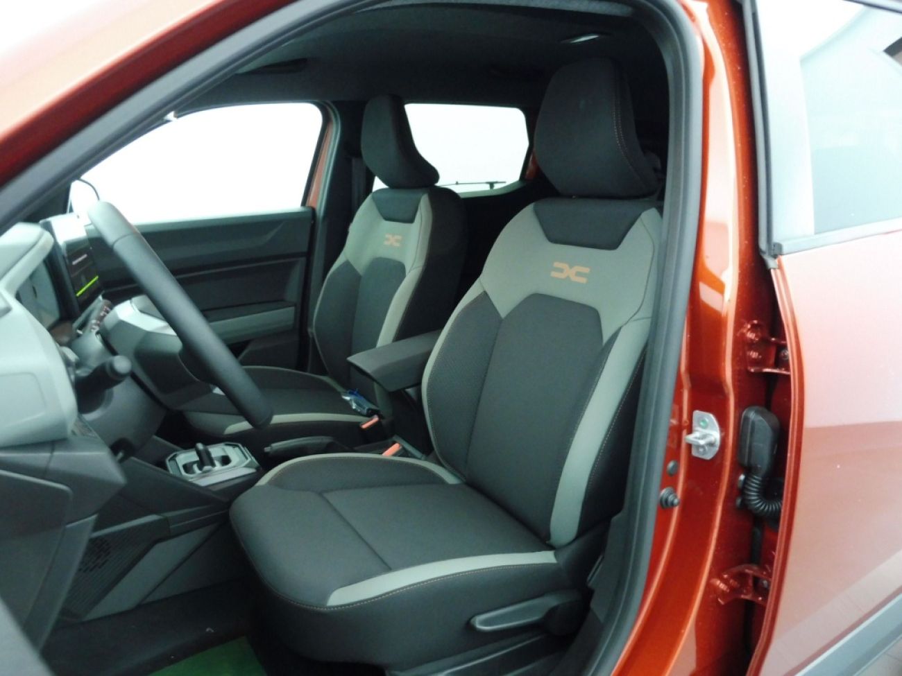 Mandataire Dacia DUSTER 1.6 HYBRID 140CH JOURNEY 4X2