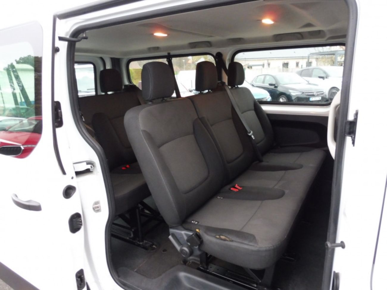 Mandataire RENAULT Trafic Passenger L2 2.0 BLUE DCI 150CH S&S ZEN 9 PLACES