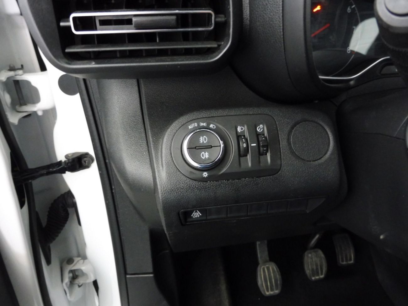 Mandataire Opel COMBO LIFE L1H1 1.5 D 100CH EDITION BVM6