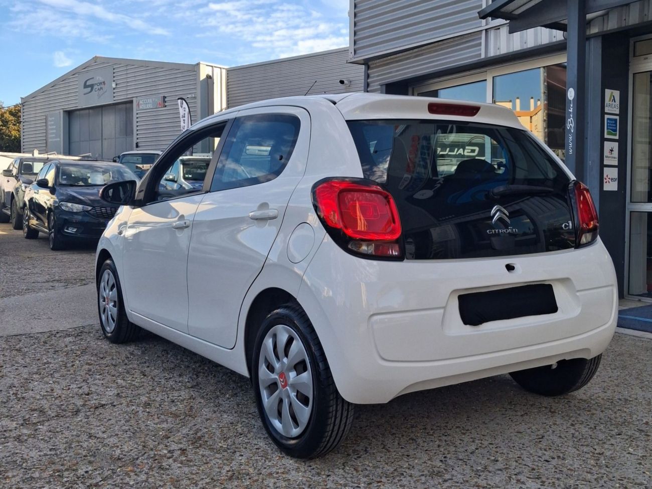 Mandataire Citroën C1 VTi 68 Mentos