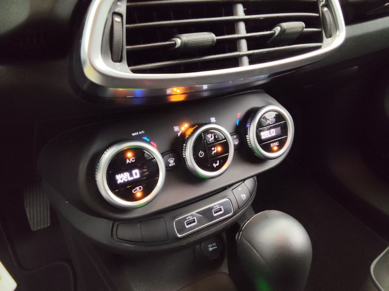 Mandataire FIAT 500X 1.5 FIREFLY TURBO 130CH S/S HYBRID PACK CONFORT DCT7