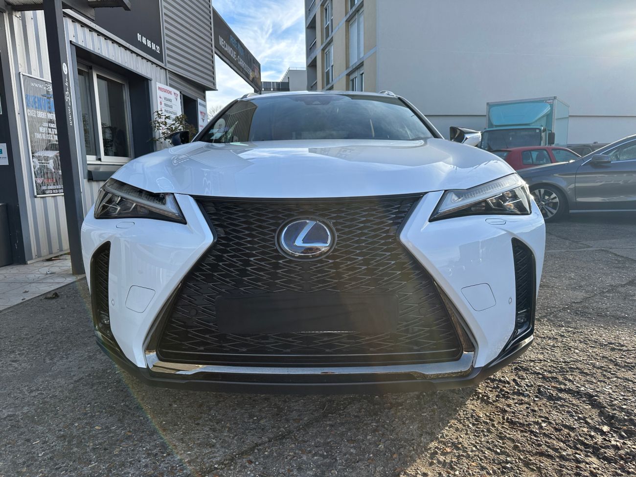 Mandataire LEXUS UX 250h 2WD F SPORT