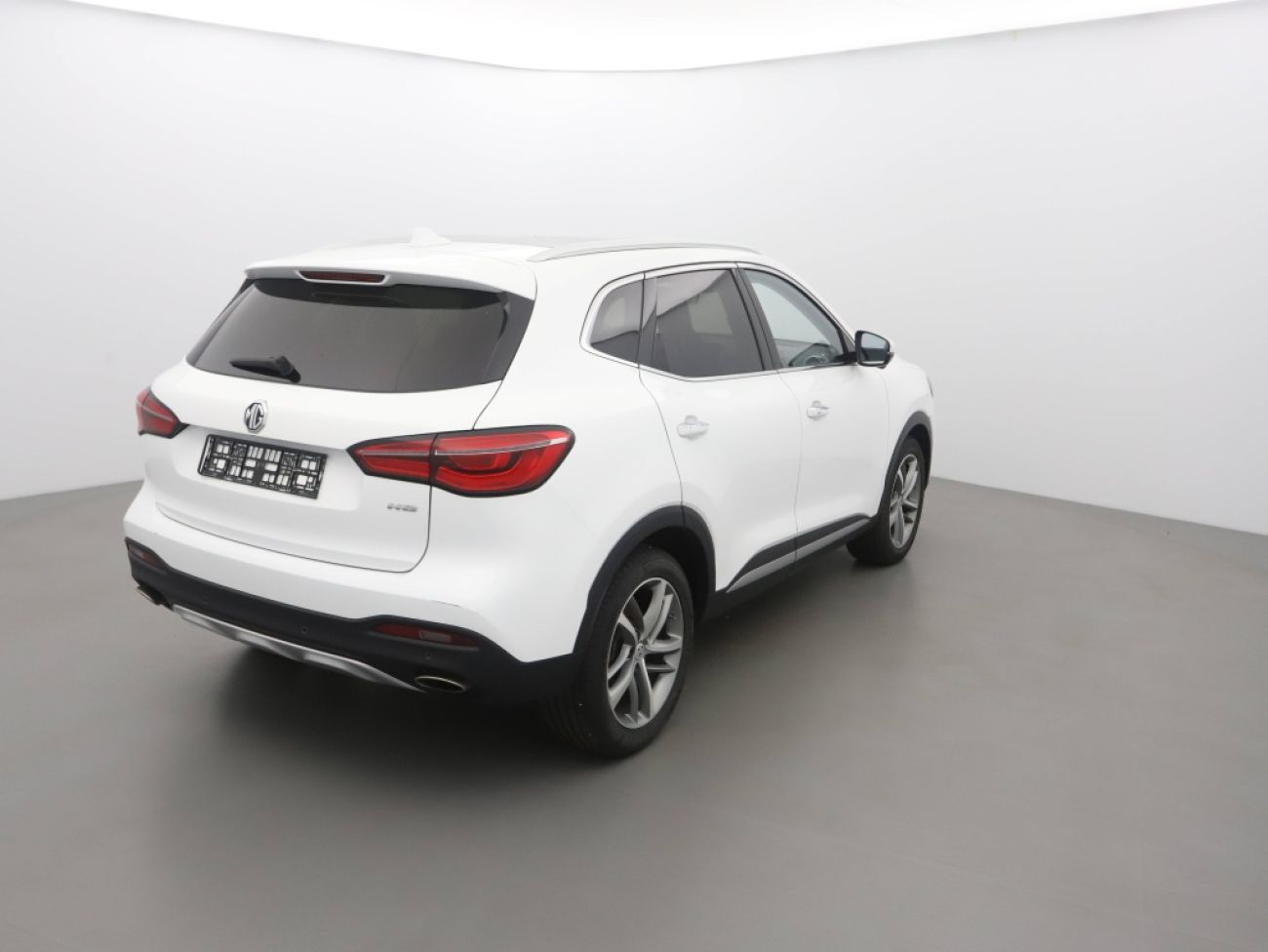 Mandataire MG HS 1.5 T-GDI 162 AT luxury