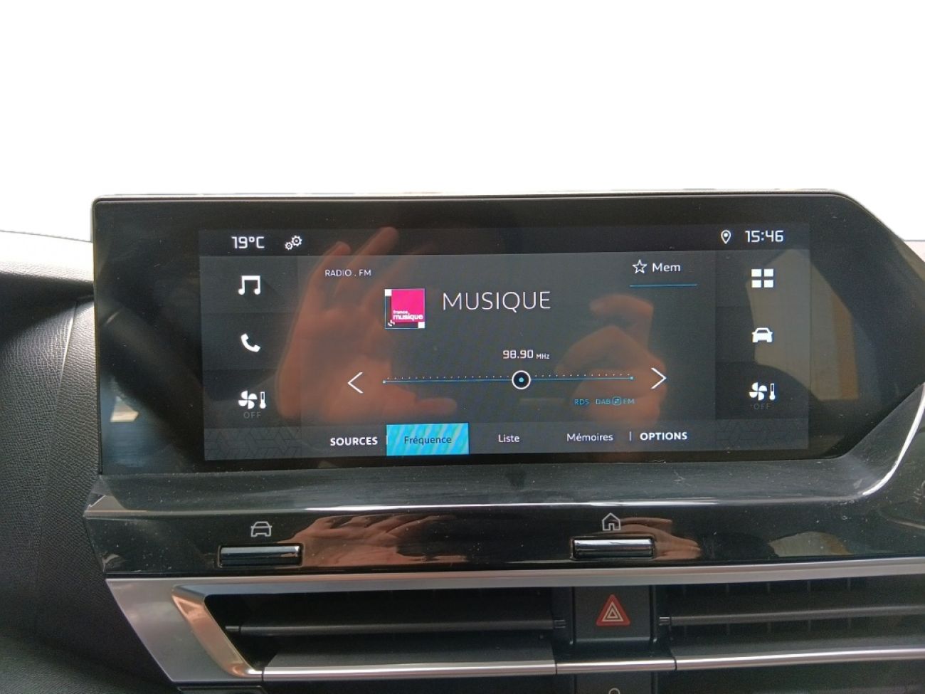 Mandataire Citroën C4 X 1.2 PURETECH 100 FEEL