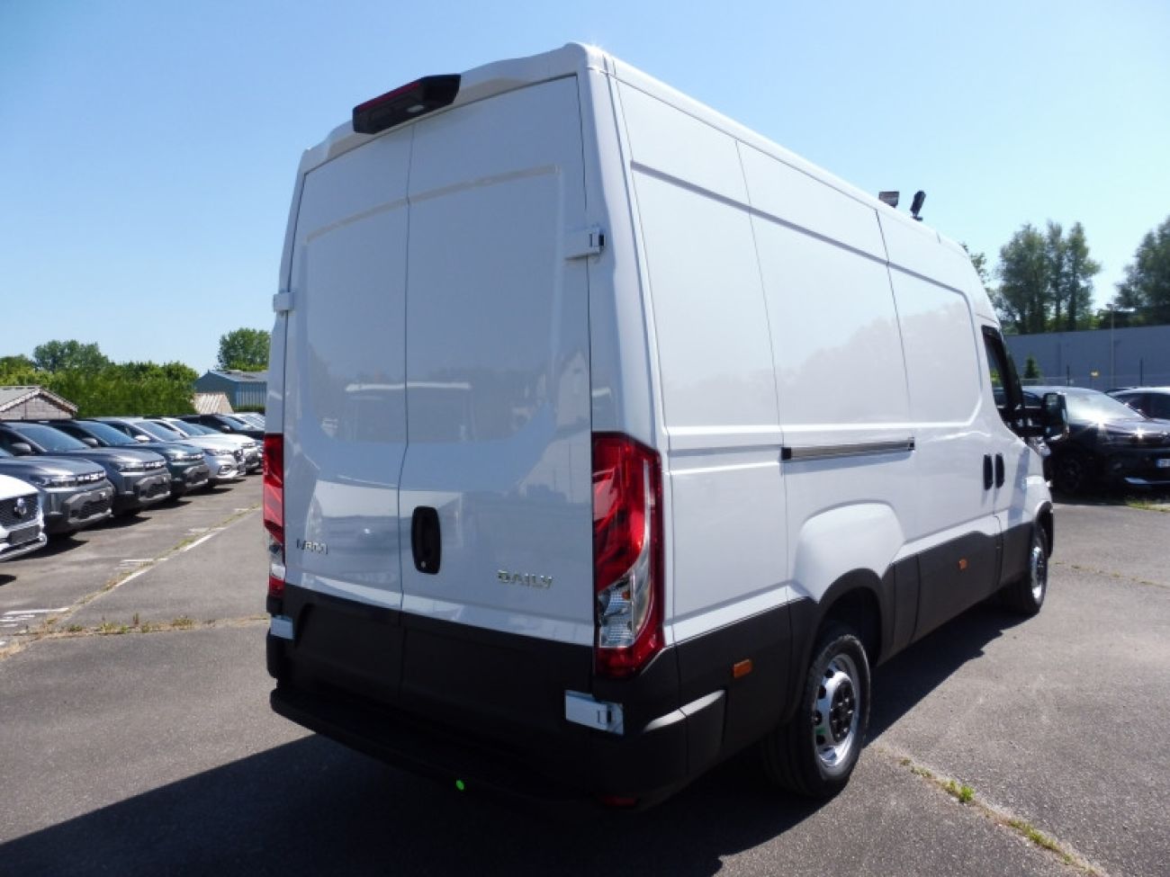 Mandataire IVECO Daily 35S16 2.3 V12 HI-MATIC 156CV
