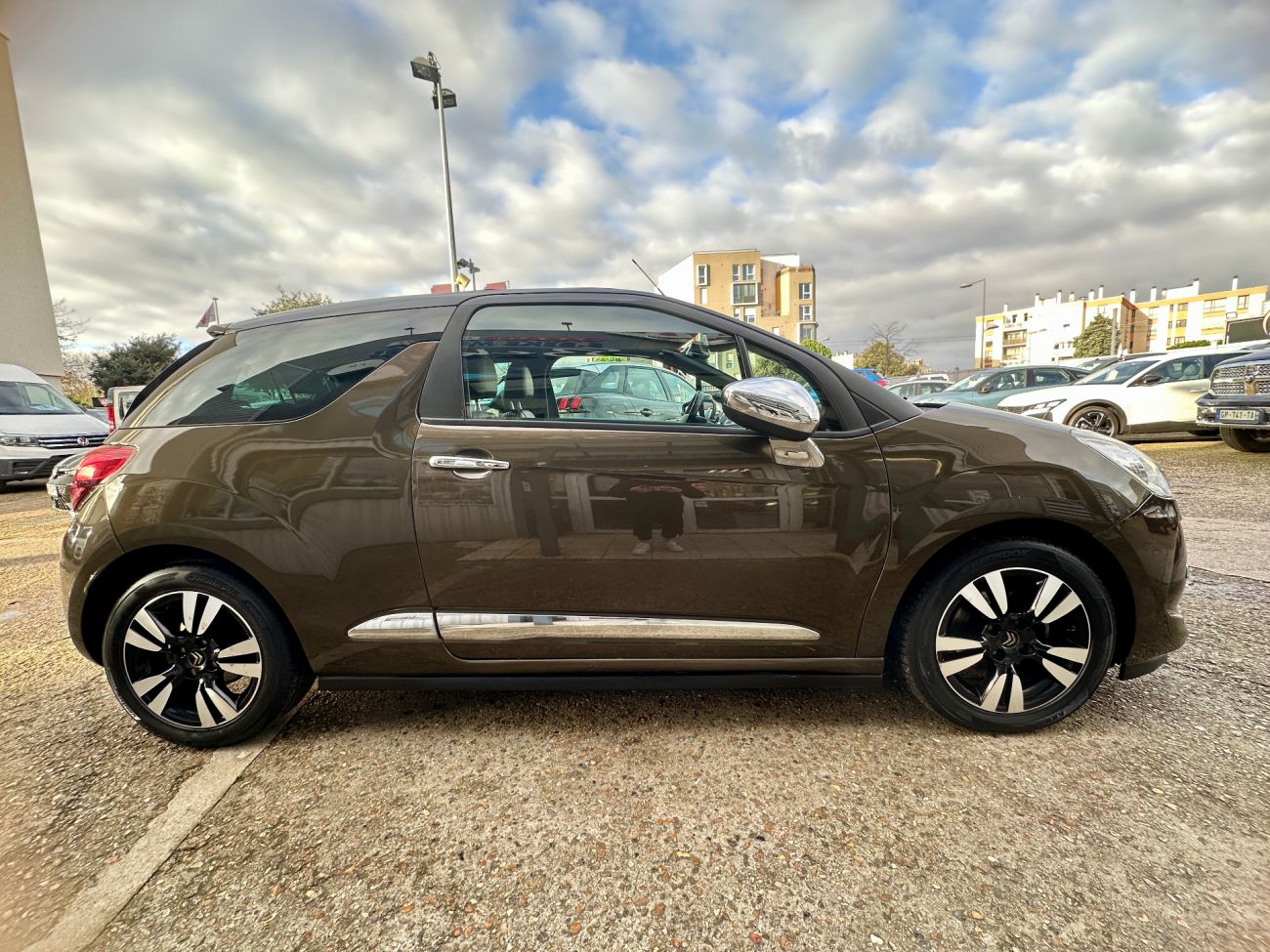 Mandataire Citroën DS3 CABRIOLET VTi 120 So Chic A