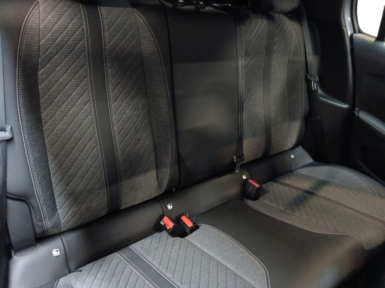Mandataire PEUGEOT 208 1.2 100CH S&S ALLURE