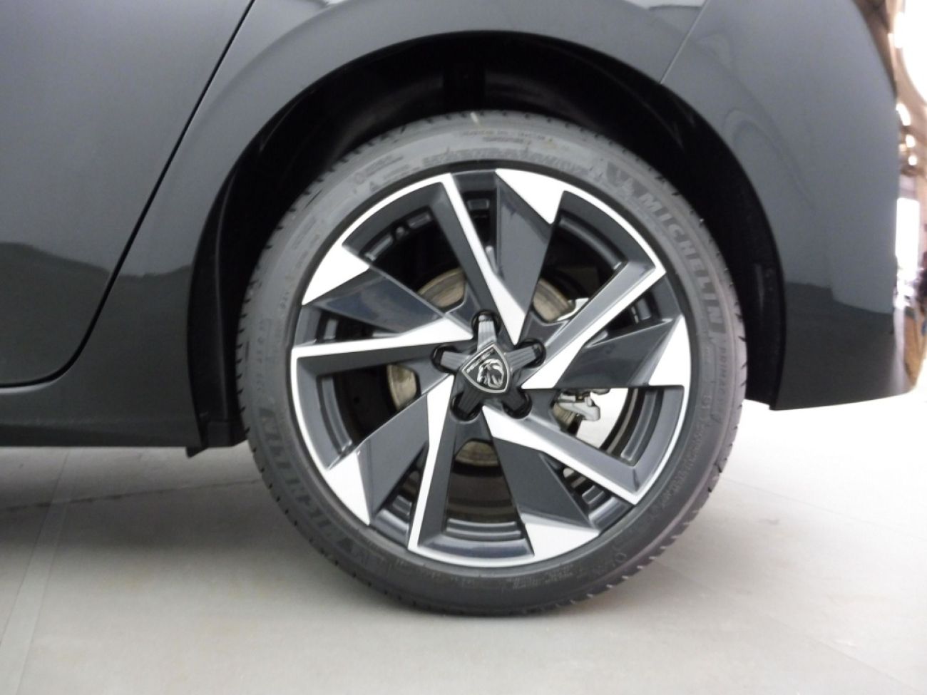 Mandataire PEUGEOT 308 1.5 BLUEHDI 130CH S&S ALLURE EAT8