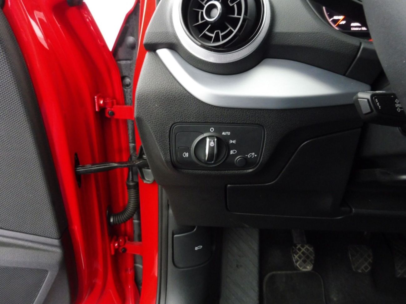Mandataire AUDI Q2 30 TDI 116CH PACK S LINE EXTERIEUR