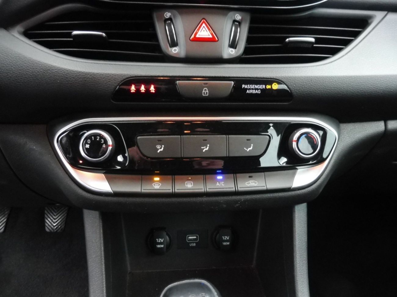 Mandataire Hyundai i30 1.5 DPI 110 CH