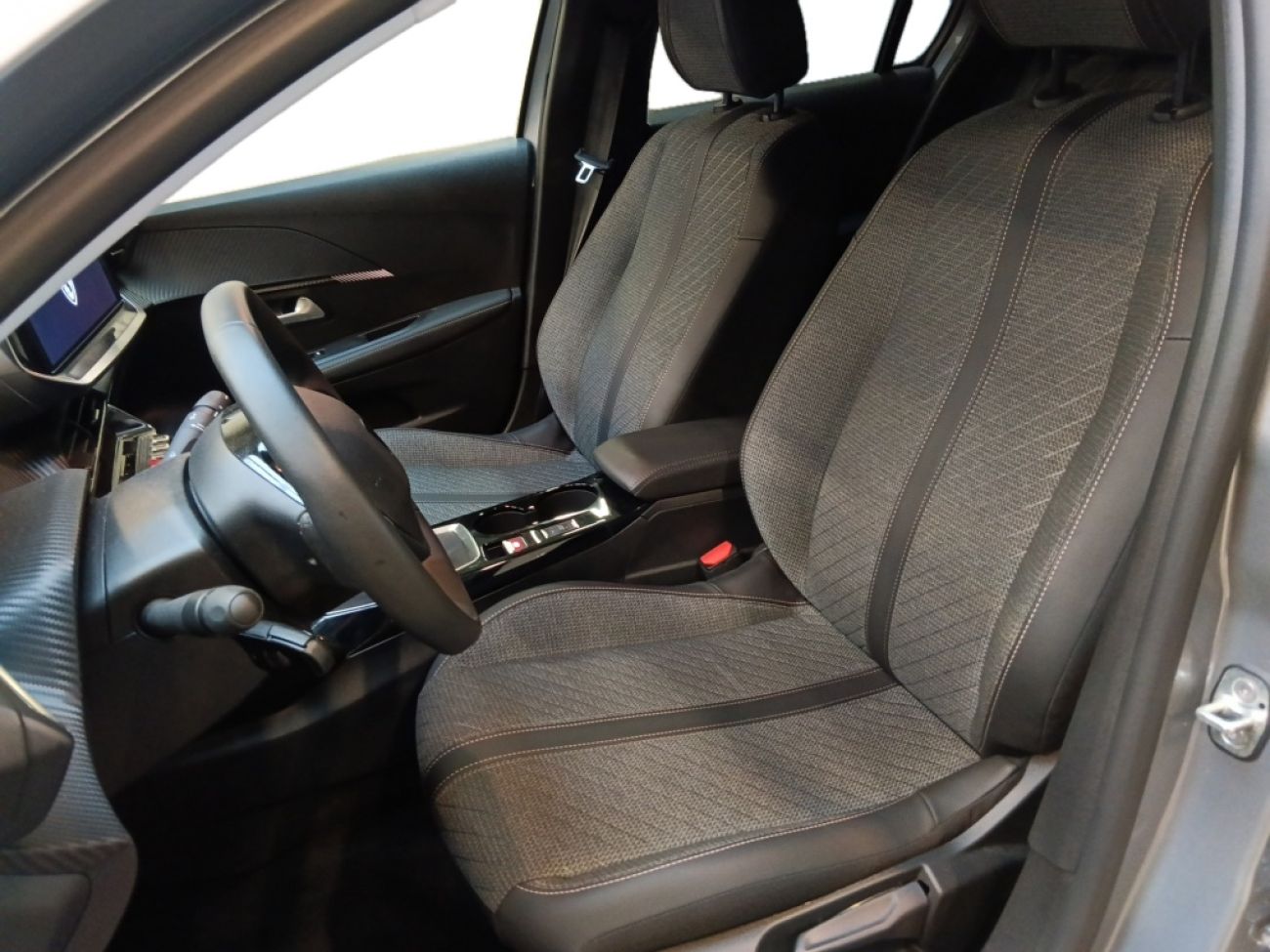 Mandataire PEUGEOT 208 1.2 100CH S&S ALLURE