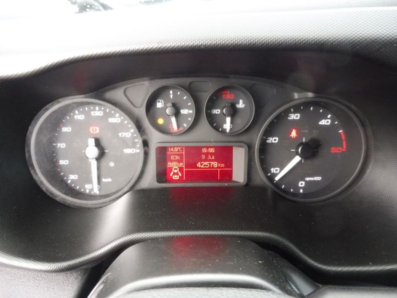 Mandataire IVECO Daily 35S16H V16