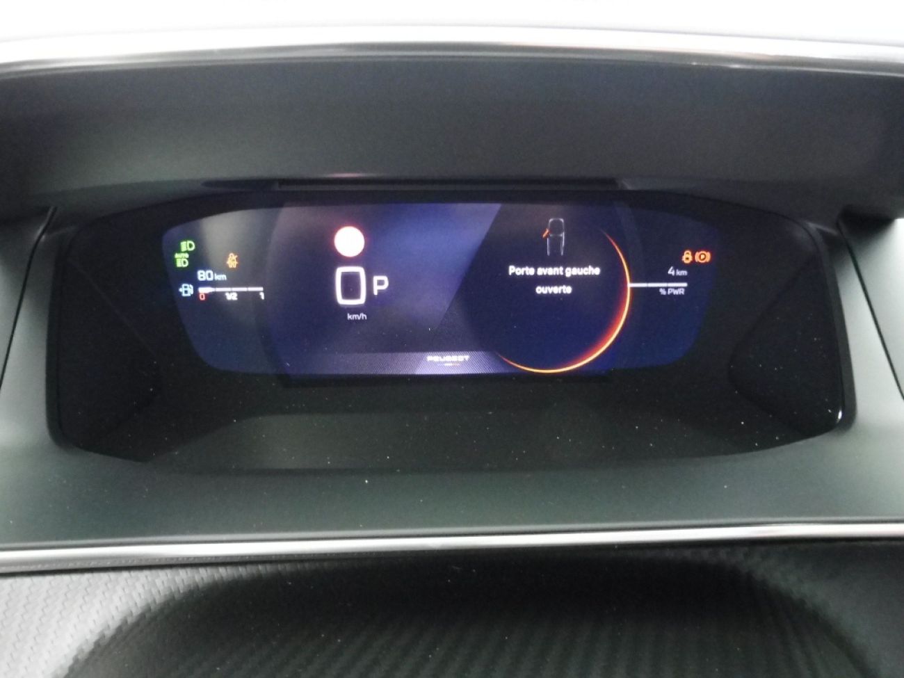 Mandataire PEUGEOT 2008 1.2 HYBRID 136CH GT E-DCS6