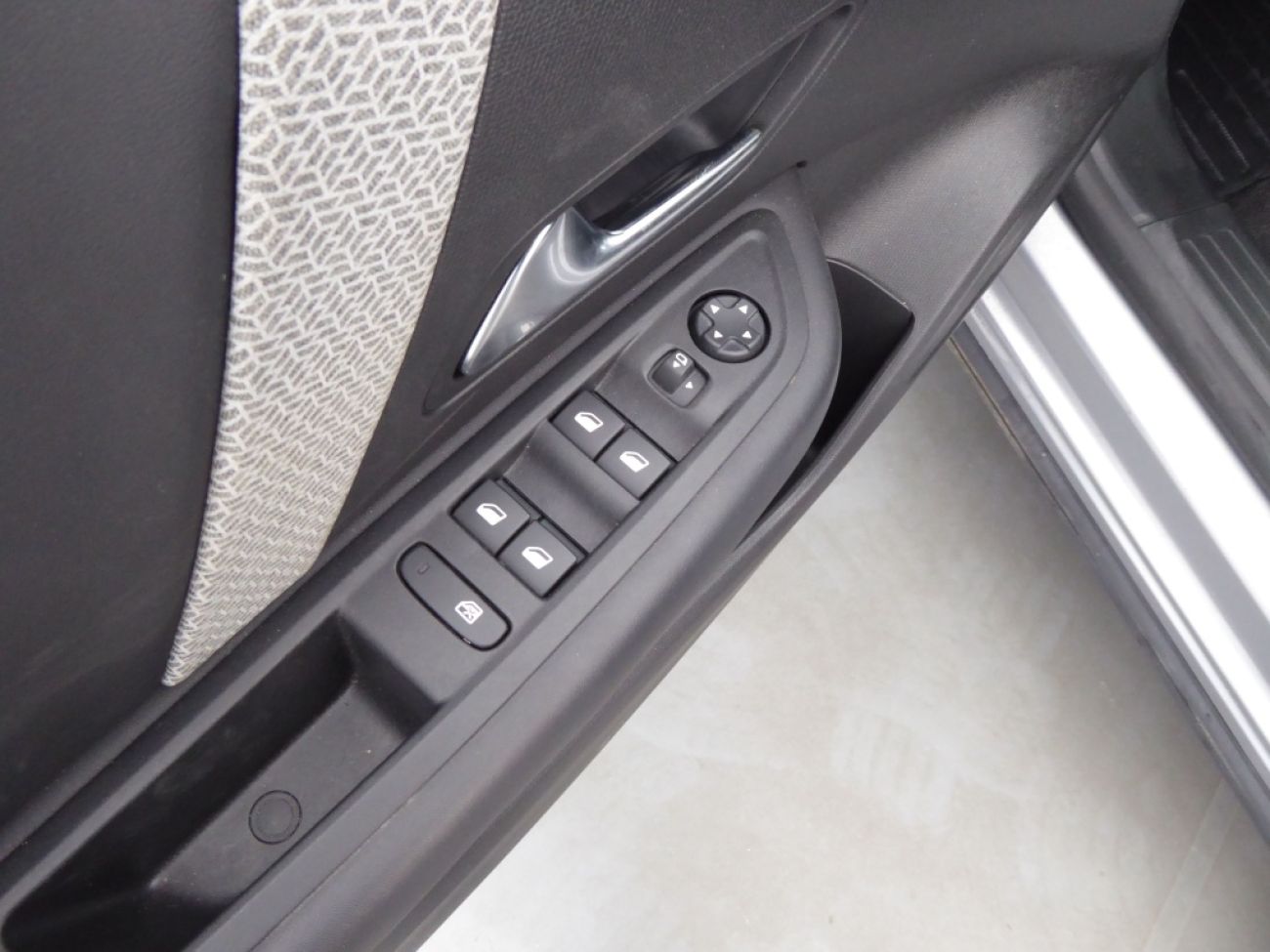 Mandataire Citroën C4 X BLUEHDI 130CH S&S SHINE EAT8
