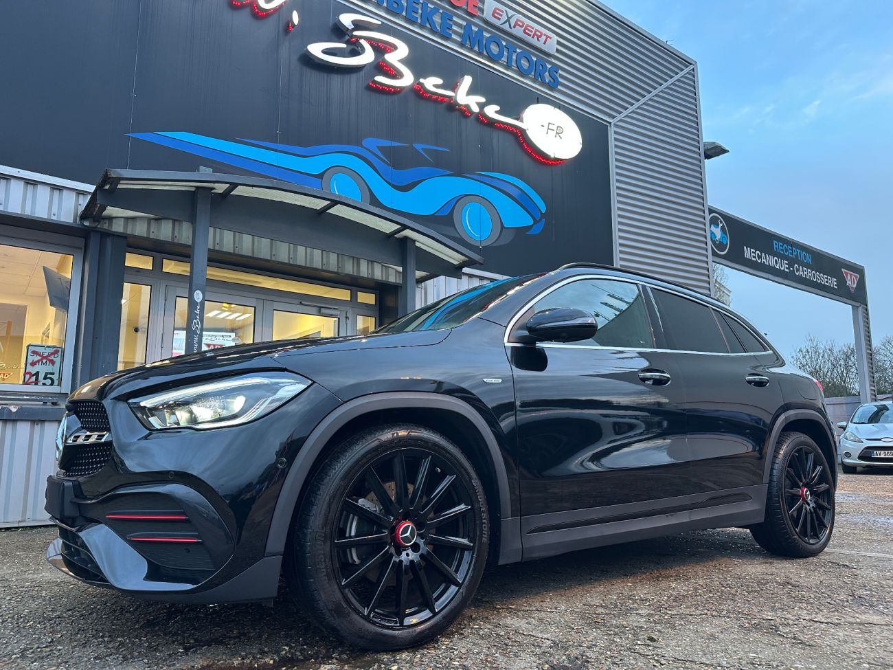 Mandataire MERCEDES-BENZ GLA 200 d 8G-DCT AMG Line edition 1 toit pano