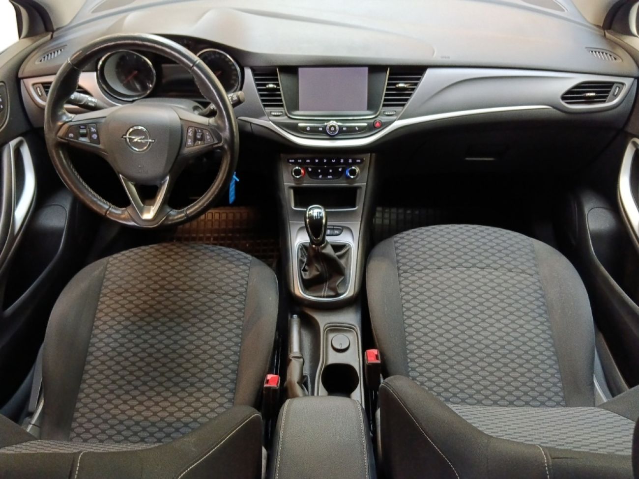 Mandataire Opel Astra 1.2 TURBO 110CH