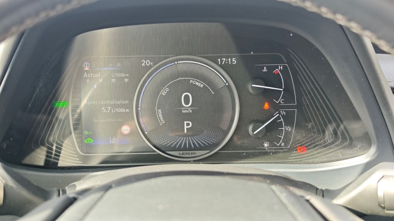 Mandataire LEXUS UX 250h 2WD Luxe