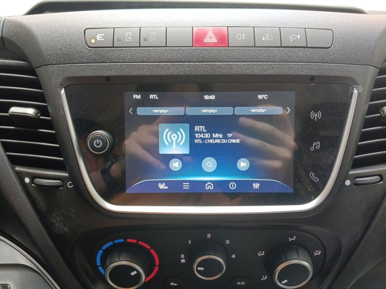 Mandataire IVECO Daily 35S18 3.0 V16 HI-MATIC H2 180CV