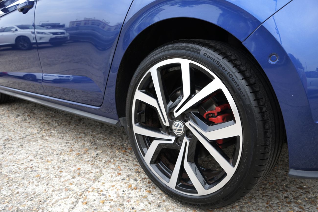 Mandataire VOLKSWAGEN POLO 2.0 TSI 200 S&S DSG6 GTI