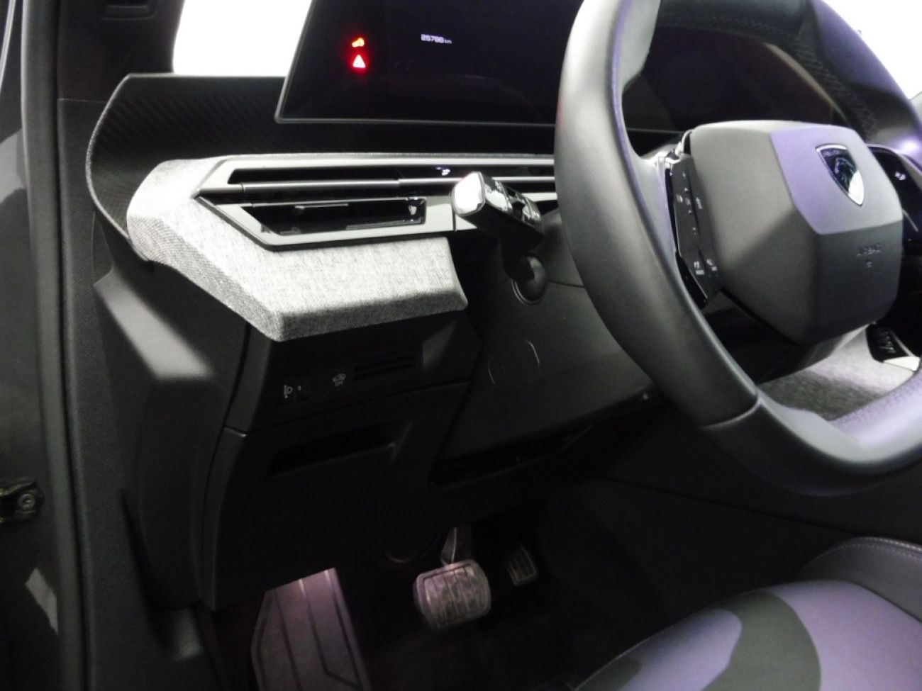 Mandataire PEUGEOT 3008 1.2 HYBRID 145CH ALLURE E-DCS6