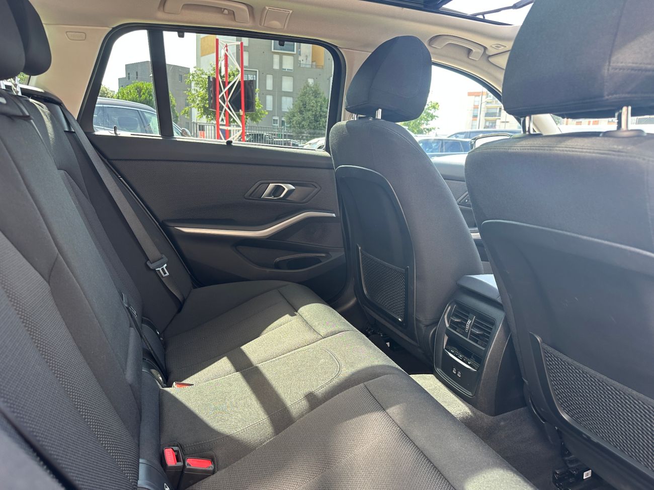 Mandataire BMW SERIE 3 TOURING G21 Touring 320d xDrive 190 ch BVA8 Lounge toit pano jtes 18