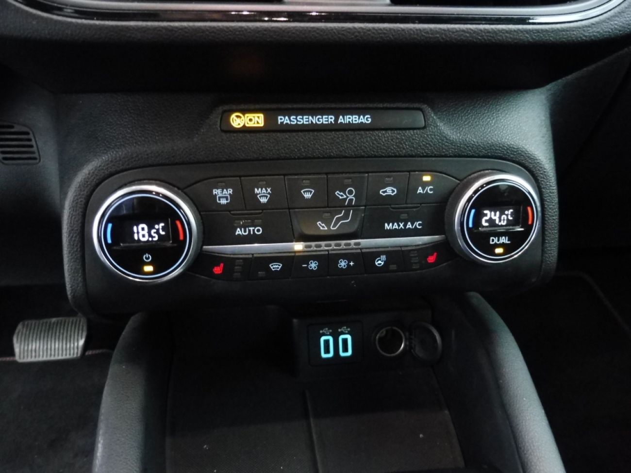 Mandataire Ford Focus 1.5 ECOBOOST 150 CAst line