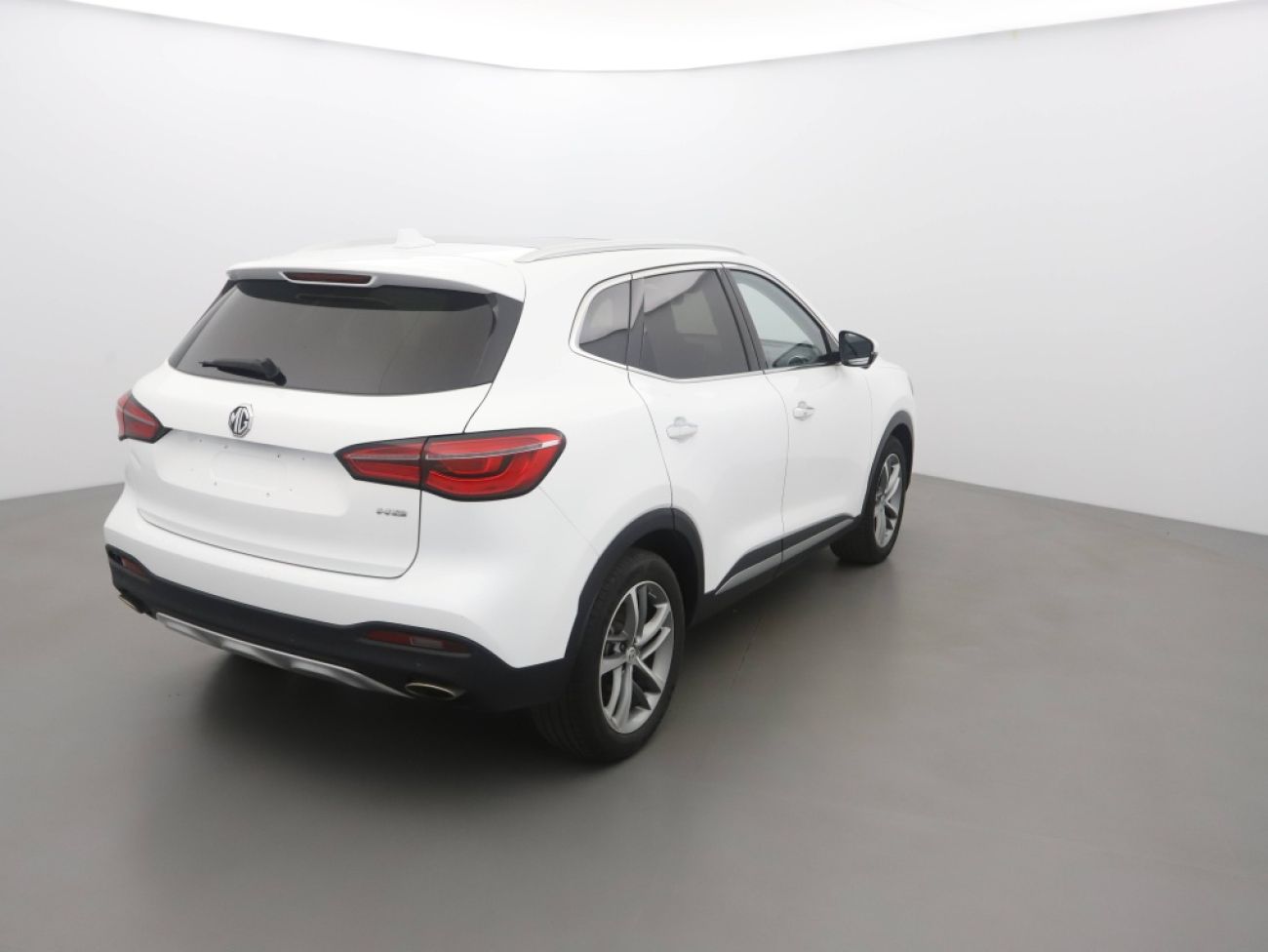 Mandataire MG HS 1.5 T-GDI 162 AT luxury