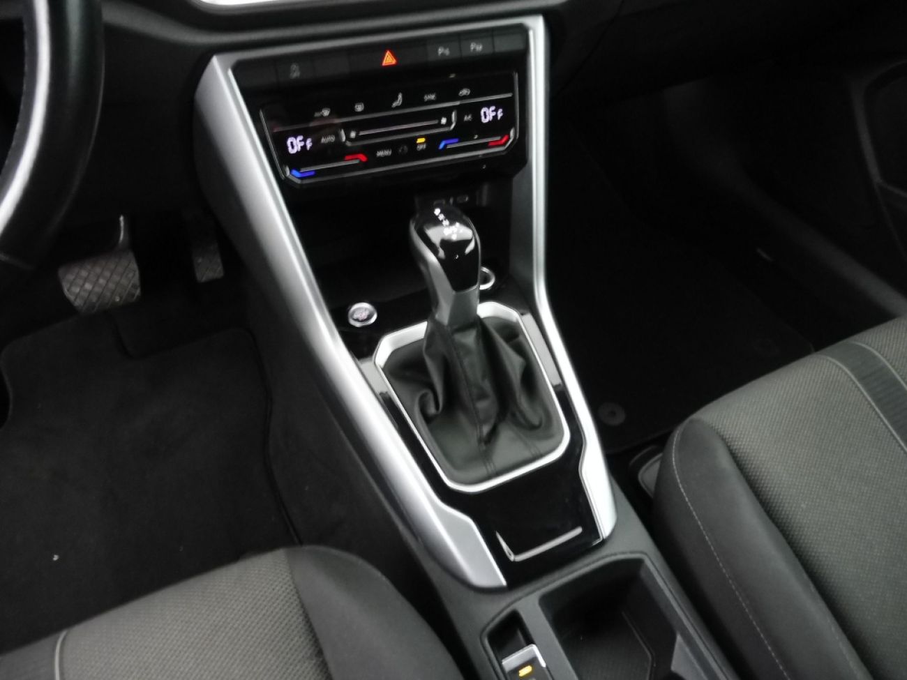 Mandataire VOLKSWAGEN T-Roc Cabriolet 1.5 TSI 150 DSGstyle