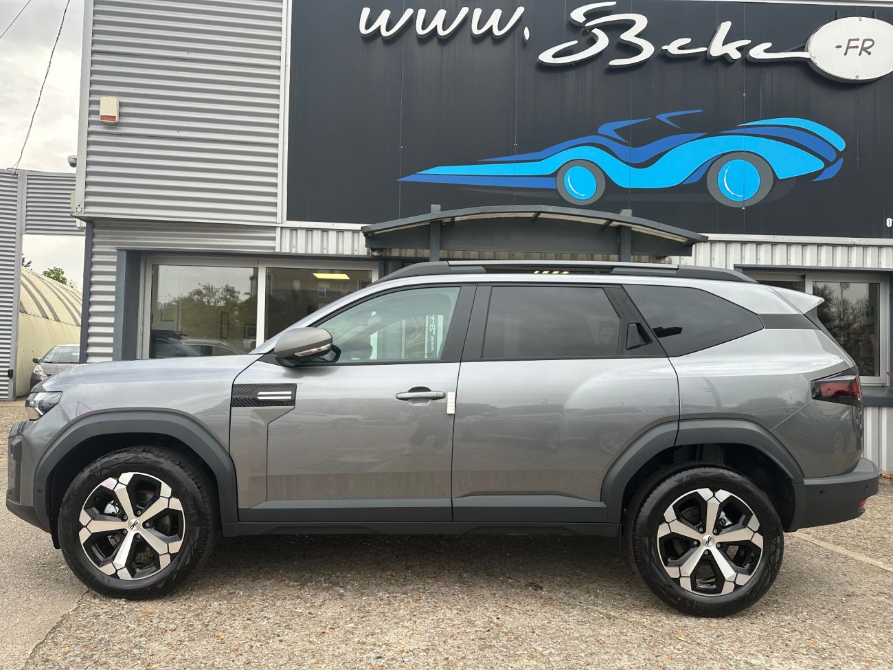 Mandataire Dacia BIGSTER HYBRID 1.8 HYBRID 155CH JOURNEY