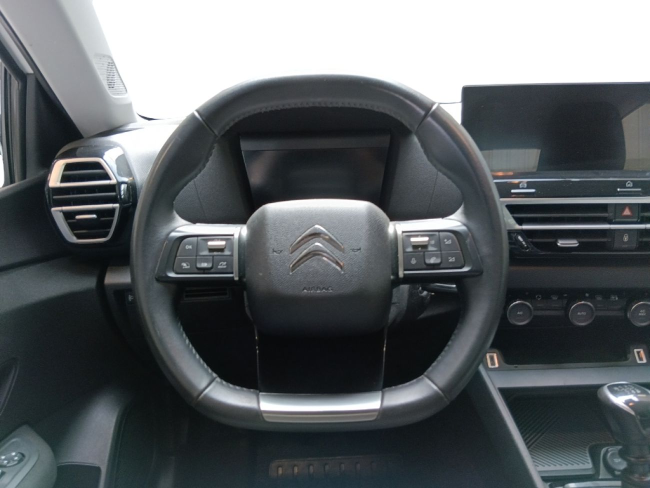 Mandataire Citroën C4 X 1.2 PURETECH 100 FEEL