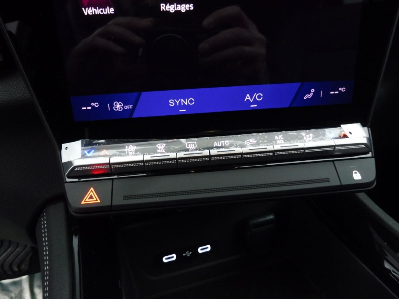 Mandataire RENAULT Austral 1.2 E-TECH FULL HYBRID 200CH TECHNO - 25