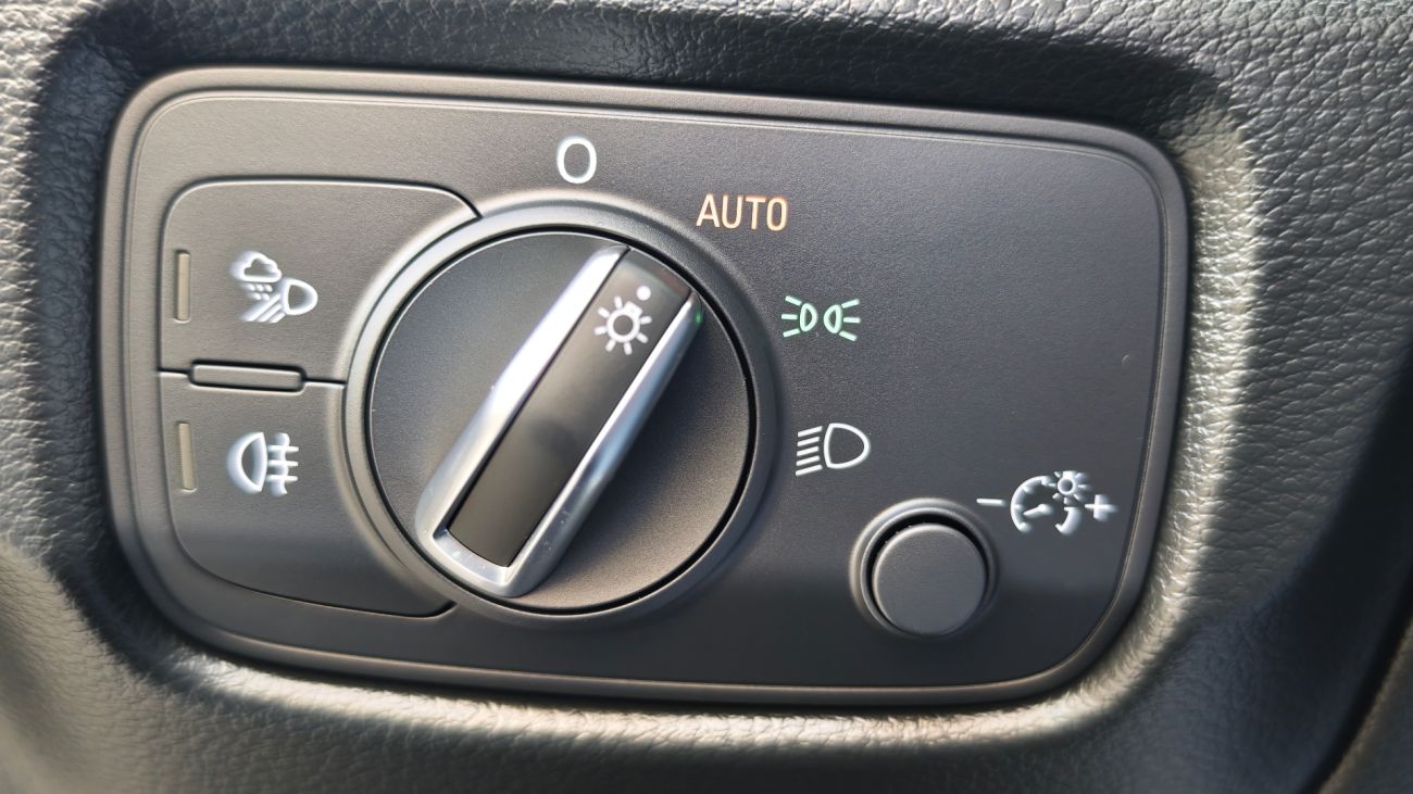 Mandataire AUDI A3 CABRIOLET 1.5 TFSI CoD 150 S tronic 7 Design Luxe