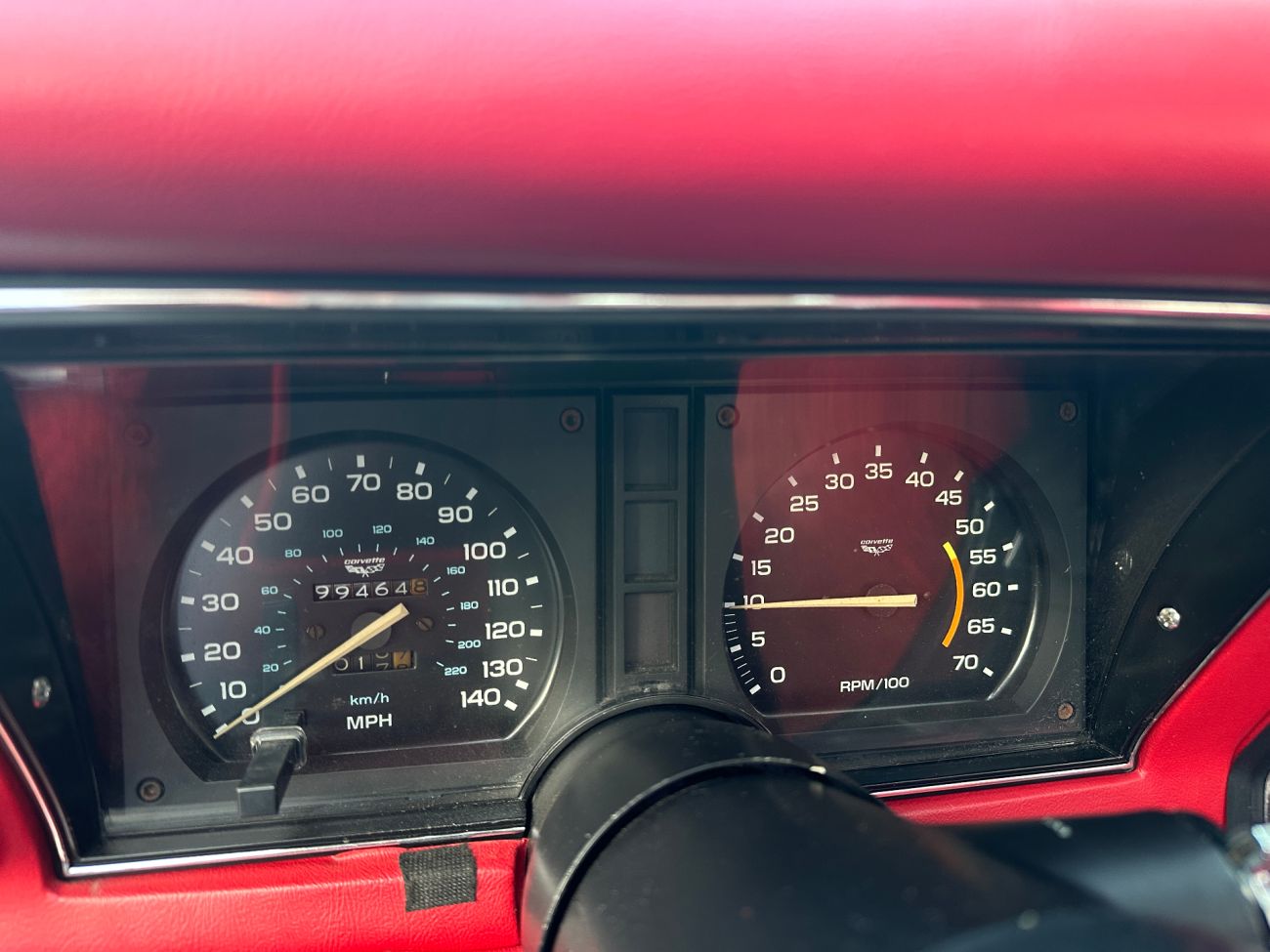 Mandataire CHEVROLET CORVETTE C3 T-TOP 25 TH ANNIVERSARY V8 350 L48