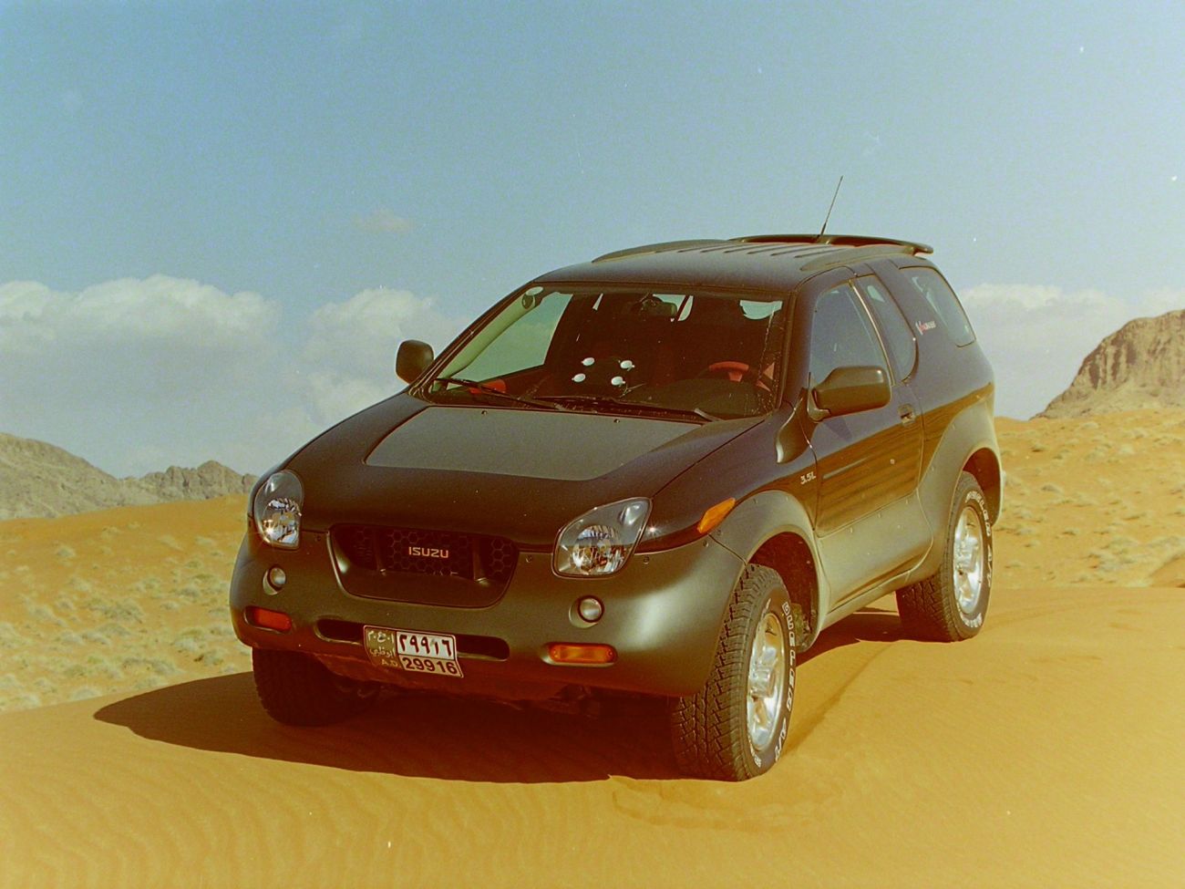 Mandataire ISUZU VEHICROSS V6 3.5L 215CV