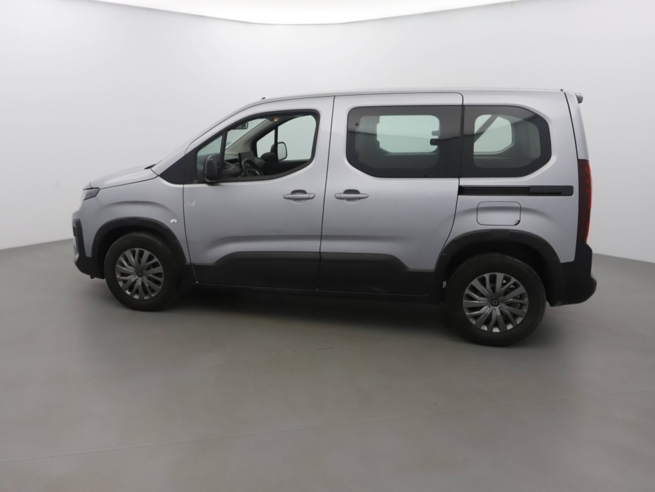 Mandataire PEUGEOT Rifter TAILLE M - 1.5 BLUEHDI 100CH S&S ALLURE 5 PLACES