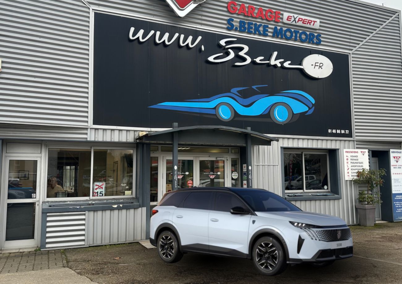 Mandataire PEUGEOT 5008 NOUVEAU 5008  HYBRID 225 E-DCS6 GT