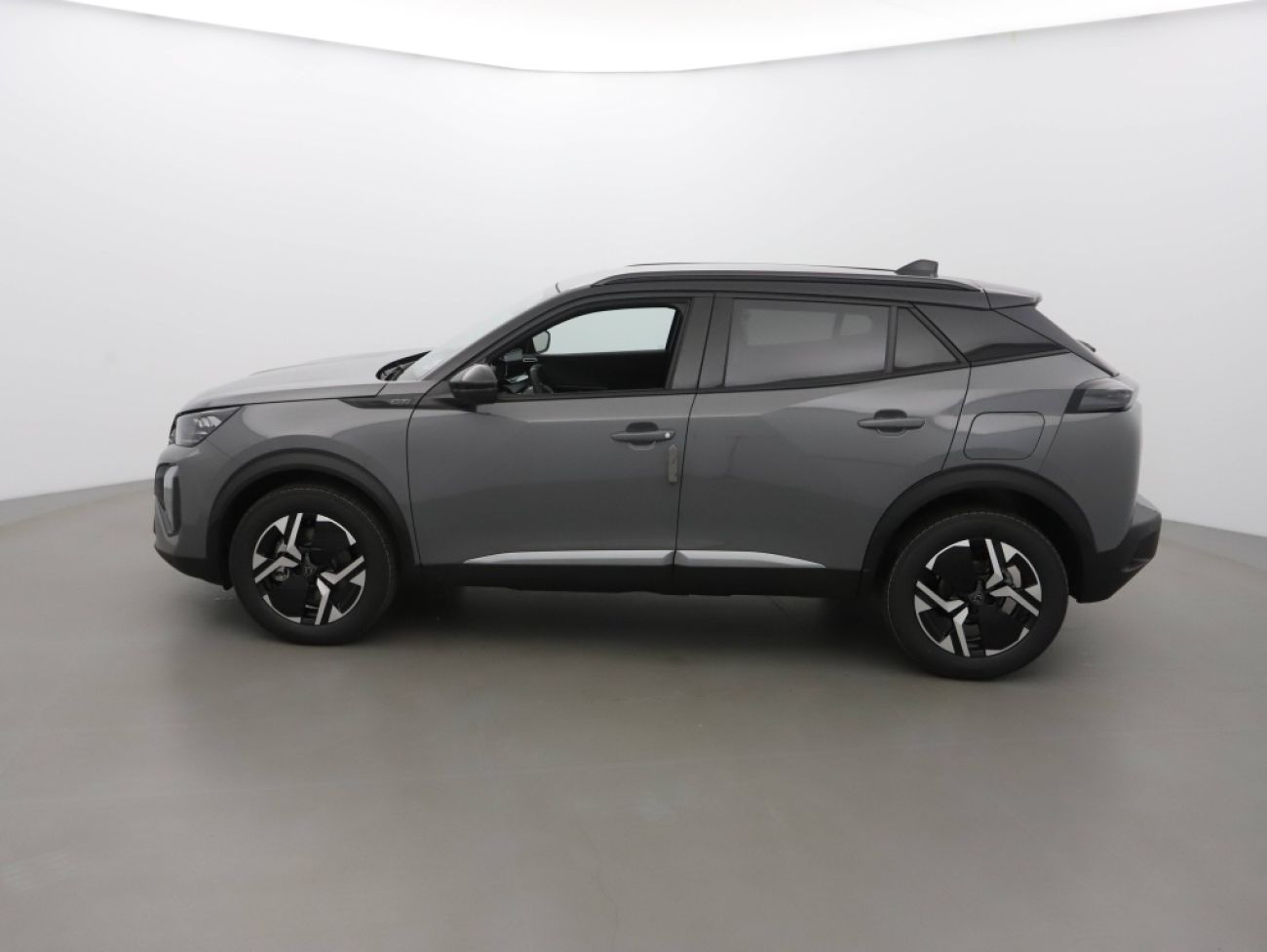 Mandataire PEUGEOT 2008 1.2 HYBRID 136CH GT E-DCS6